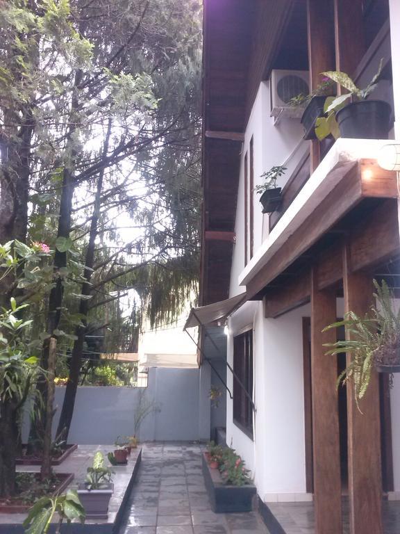Petit Hotel Caraguata Puerto Iguazu Bagian luar foto