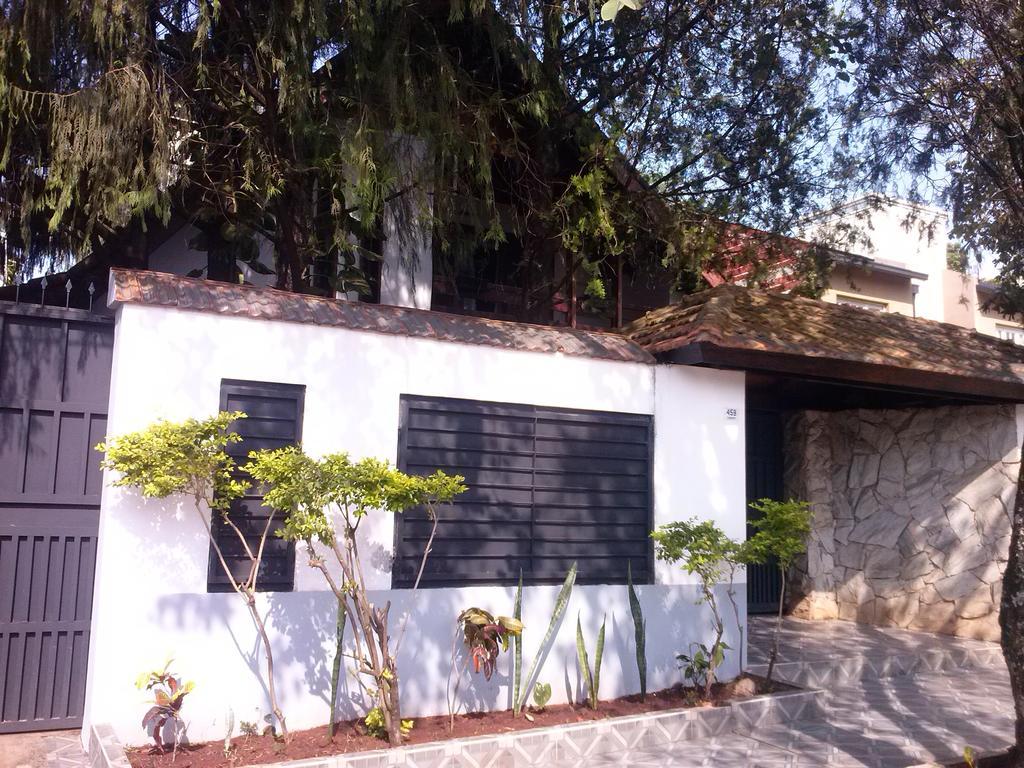 Petit Hotel Caraguata Puerto Iguazu Bagian luar foto